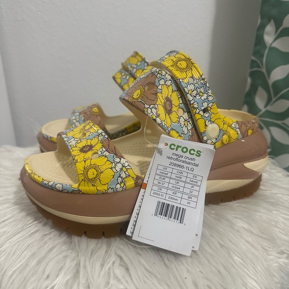 Flower Crocs